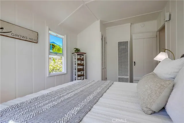 $2,850,000 | 464 Agate Street, Laguna Beach, CA 92651