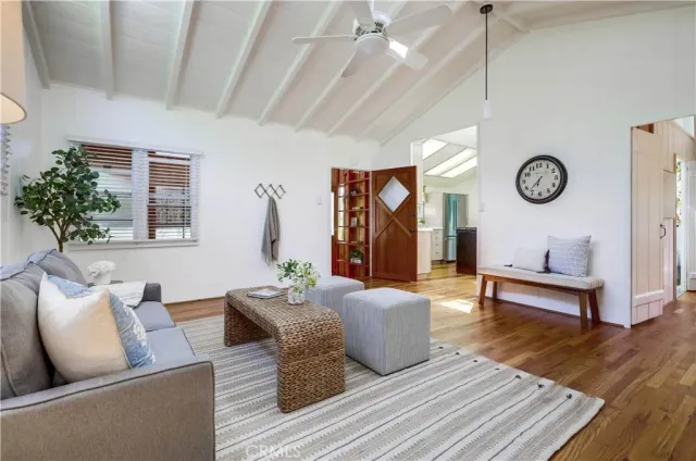 $2,850,000 | 464 Agate Street, Laguna Beach, CA 92651