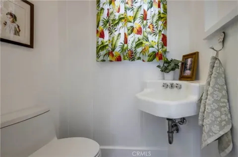 $2,795,000 | 464 Agate Street, Laguna Beach, CA 92651