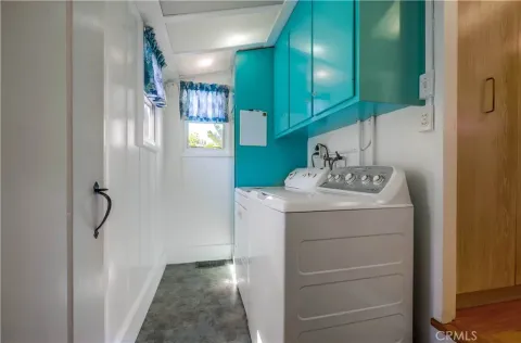 $2,795,000 | 464 Agate Street, Laguna Beach, CA 92651