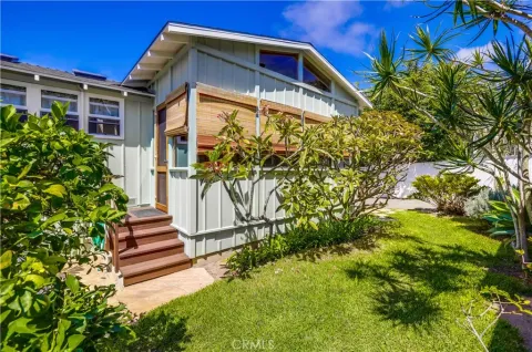 $2,795,000 | 464 Agate Street, Laguna Beach, CA 92651
