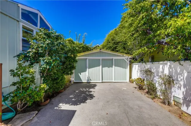 $2,850,000 | 464 Agate Street, Laguna Beach, CA 92651