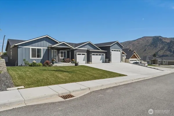 $774,900 | 15008 Allison Place, Entiat, WA 98822
