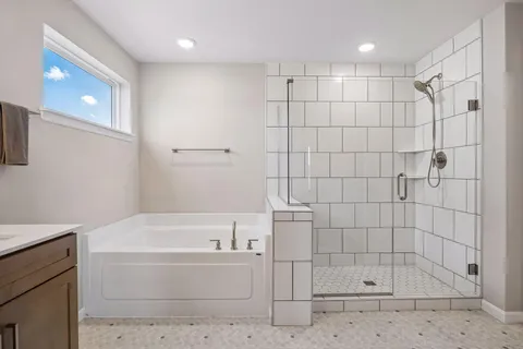 $825,000 | 4941 Obsidian Way, Victoria, MN 55386