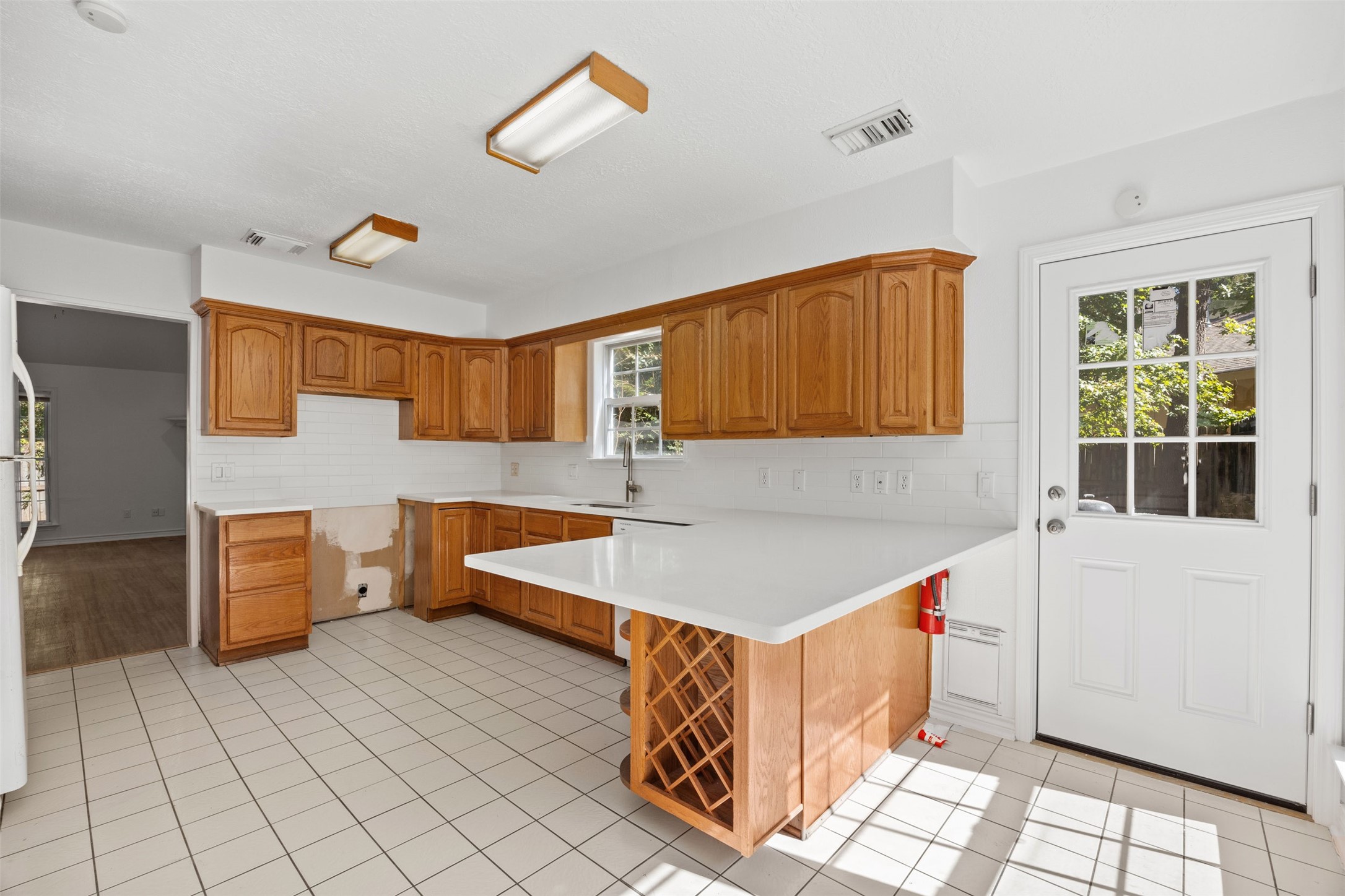 12 Dewthread Court Spring, TX 77380 - Photo 6 of 22