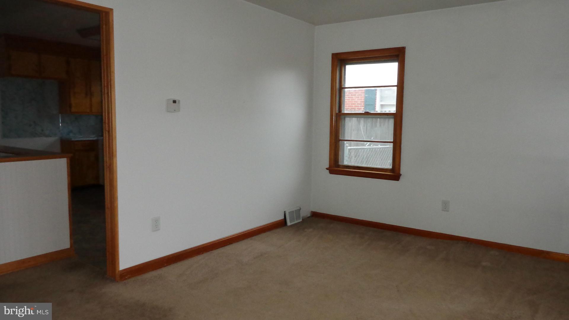 740 Medway Road Hagerstown, MD 21740 - Photo 3 of 13 Interior (General)