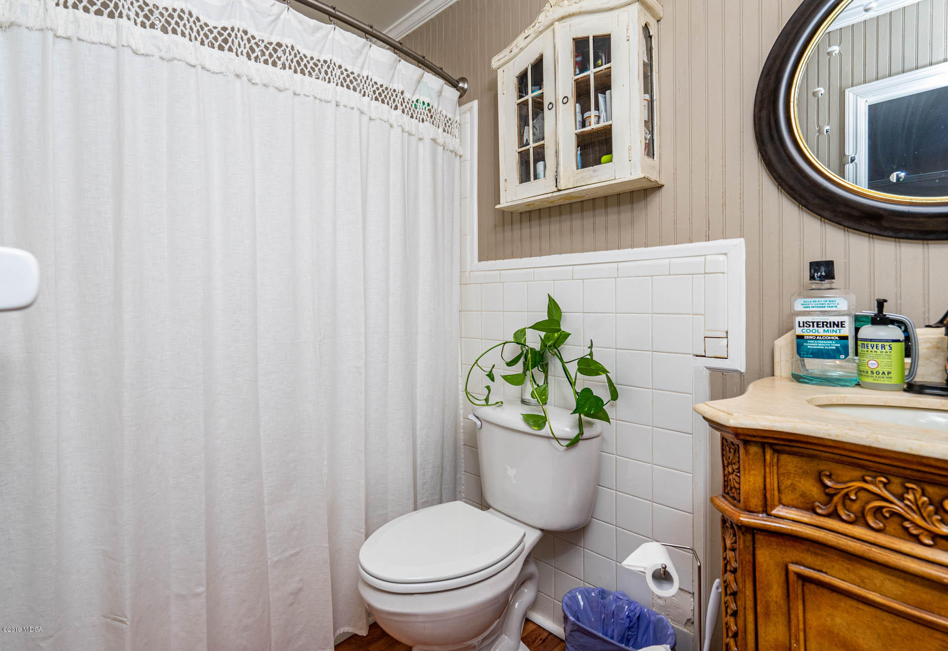 2064 Midway Road Lizella, GA 31052 - Photo 32 of 40 a bathroom with a toilet and a sink