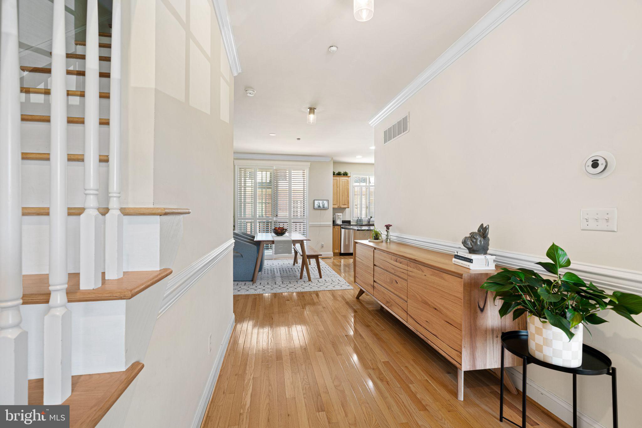 10 Washington Avenue Haddonfield, NJ 08033 - Photo 12 of 35 a living room with furniture and a table