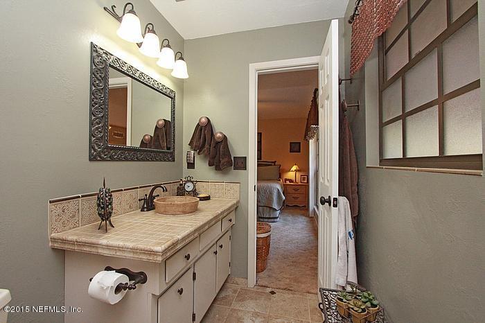 142 Ridge Lake Road Pomona Park, FL 32181 - Photo 13 of 31 master bath,2