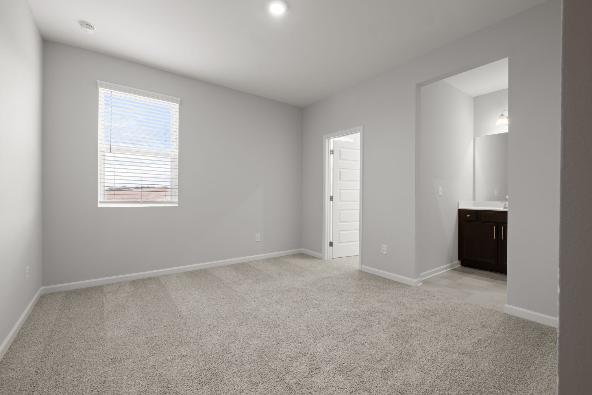 507 Pine Valley Rd Mount Mount Juliet, TN 37122 - Photo 30 of 48 an empty room with windows