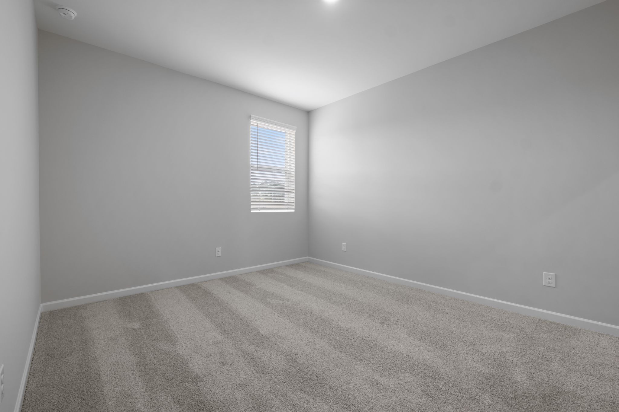 507 Pine Valley Rd Mount Mount Juliet, TN 37122 - Photo 37 of 48 an empty room with windows