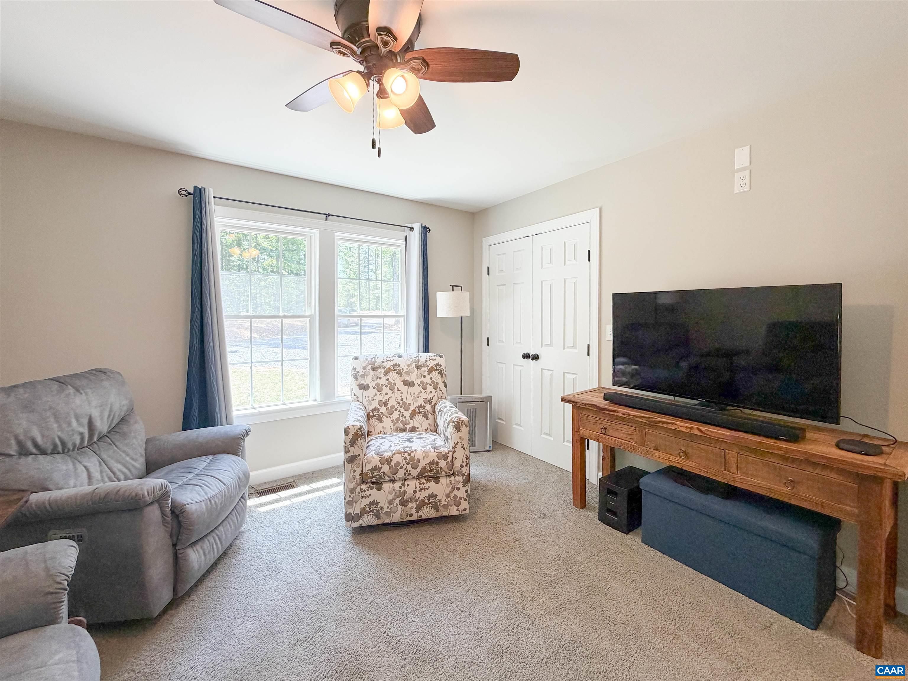 1387 Spreading Oak Road Arvonia, VA 23004 - Photo 33 of 43