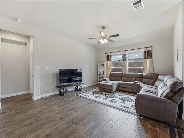 $560,000 | 1044 Pitch Pine Street, Hickory Creek, TX 75065