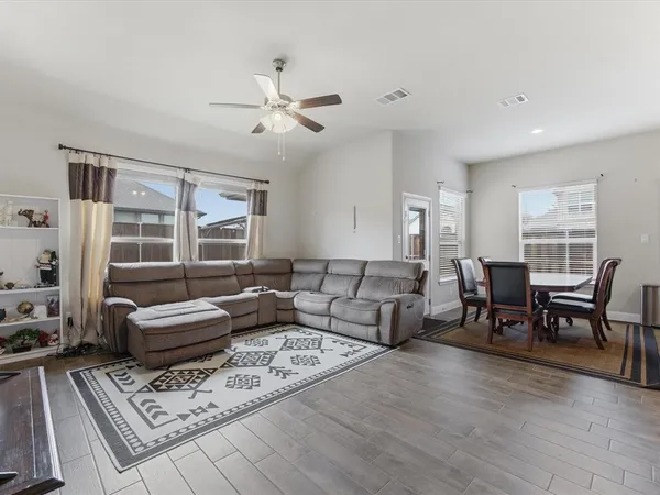 $560,000 | 1044 Pitch Pine Street, Hickory Creek, TX 75065