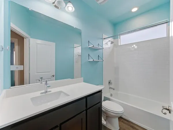 $560,000 | 1044 Pitch Pine Street, Hickory Creek, TX 75065