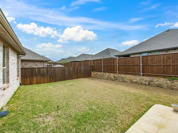 $560,000 | 1044 Pitch Pine Street, Hickory Creek, TX 75065