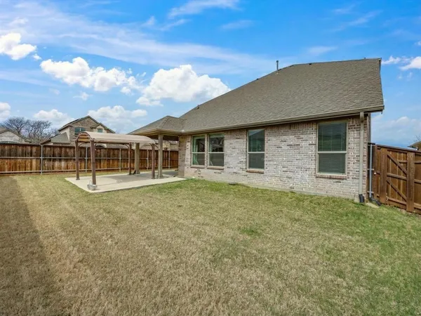$560,000 | 1044 Pitch Pine Street, Hickory Creek, TX 75065