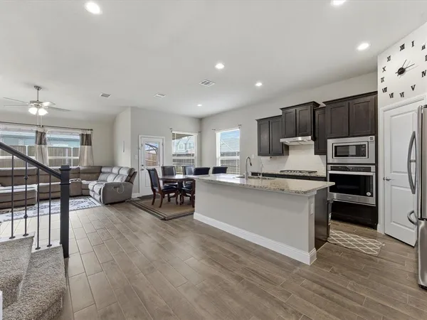 $560,000 | 1044 Pitch Pine Street, Hickory Creek, TX 75065