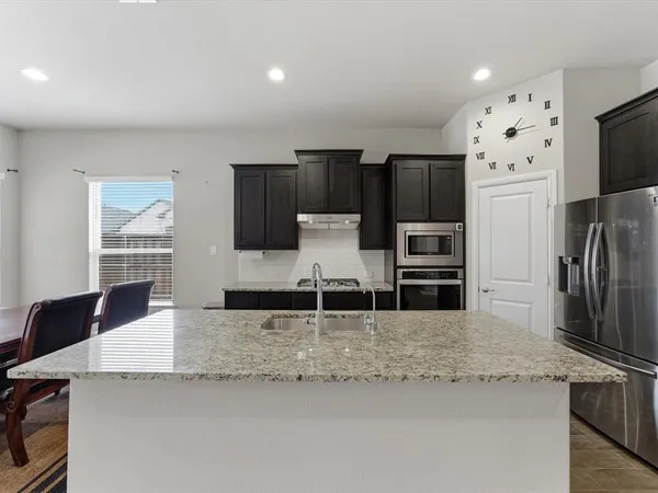 $560,000 | 1044 Pitch Pine Street, Hickory Creek, TX 75065