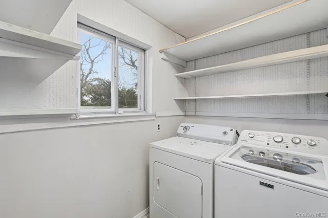 $749,900 | 11 Val Court, Holbrook, NY 11741