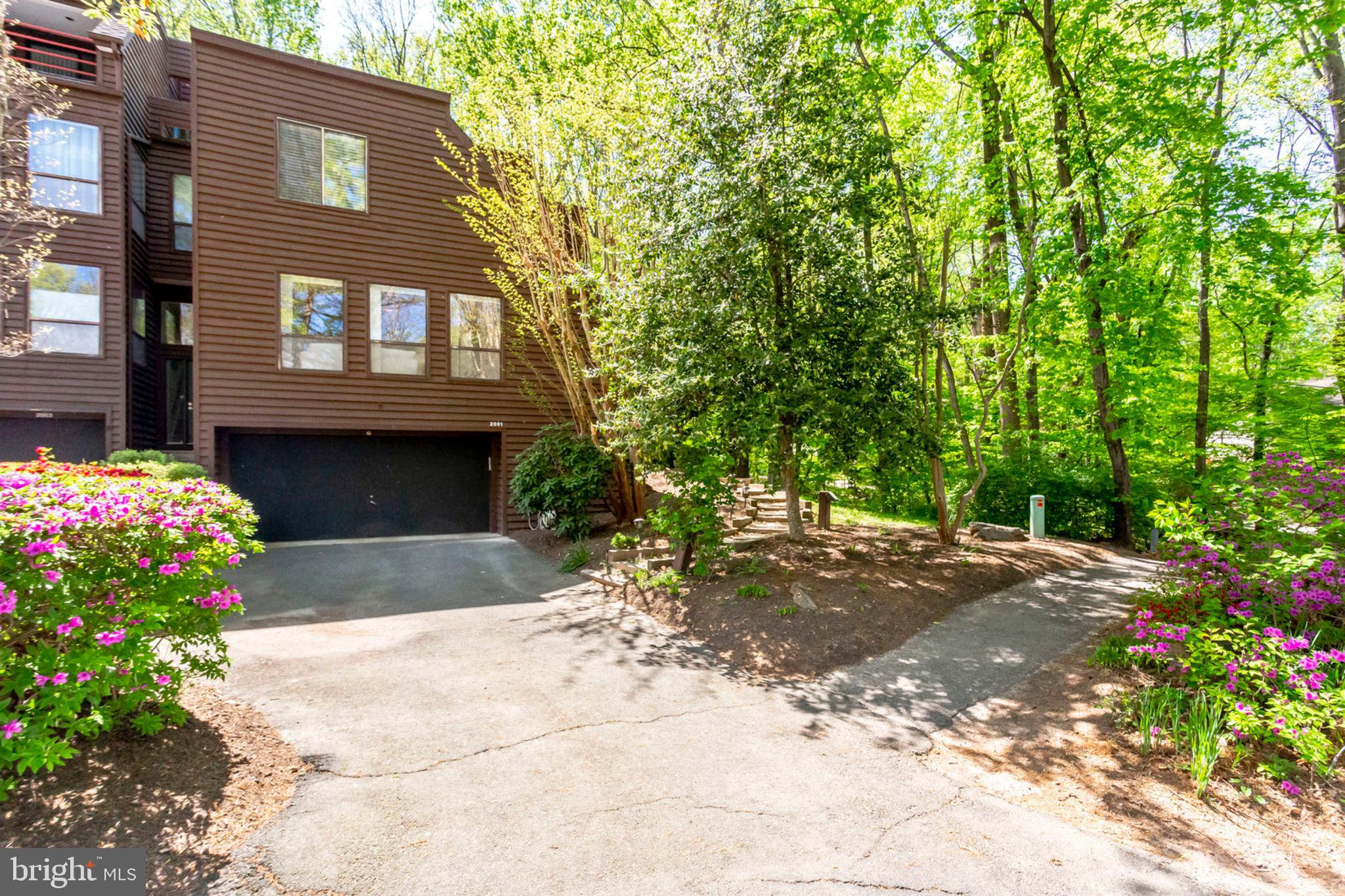 2001 Turtle Pond Drive Reston, VA 20191 - Photo 2 of 79 Gallery Image 2