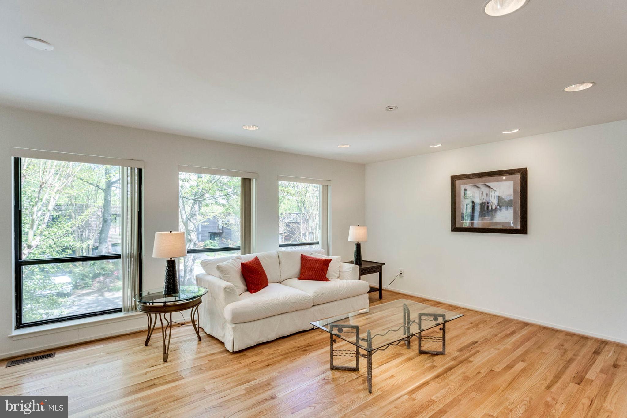 2001 Turtle Pond Drive Reston, VA 20191 - Photo 16 of 79 Gallery Image 16