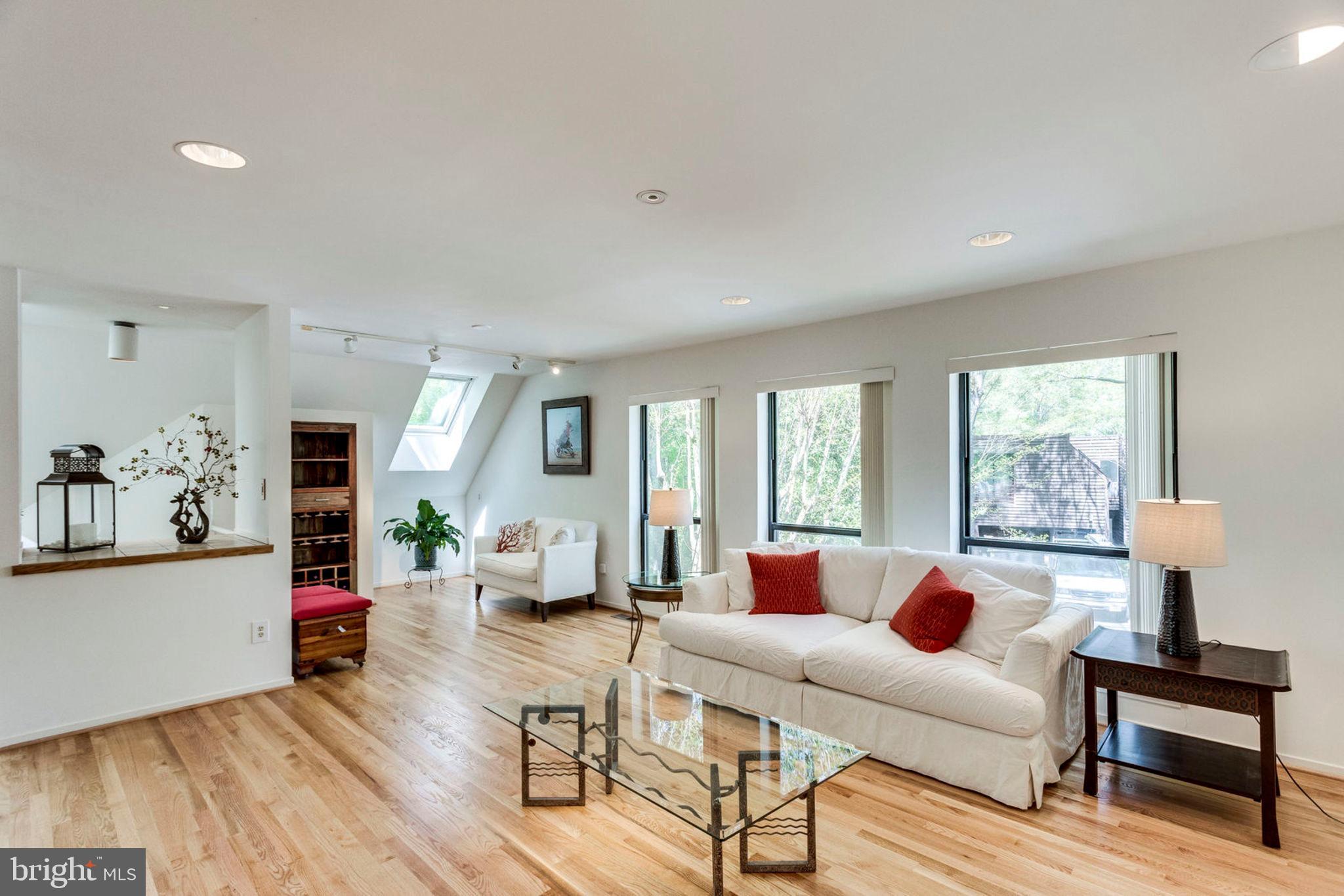 2001 Turtle Pond Drive Reston, VA 20191 - Photo 20 of 79 Gallery Image 20