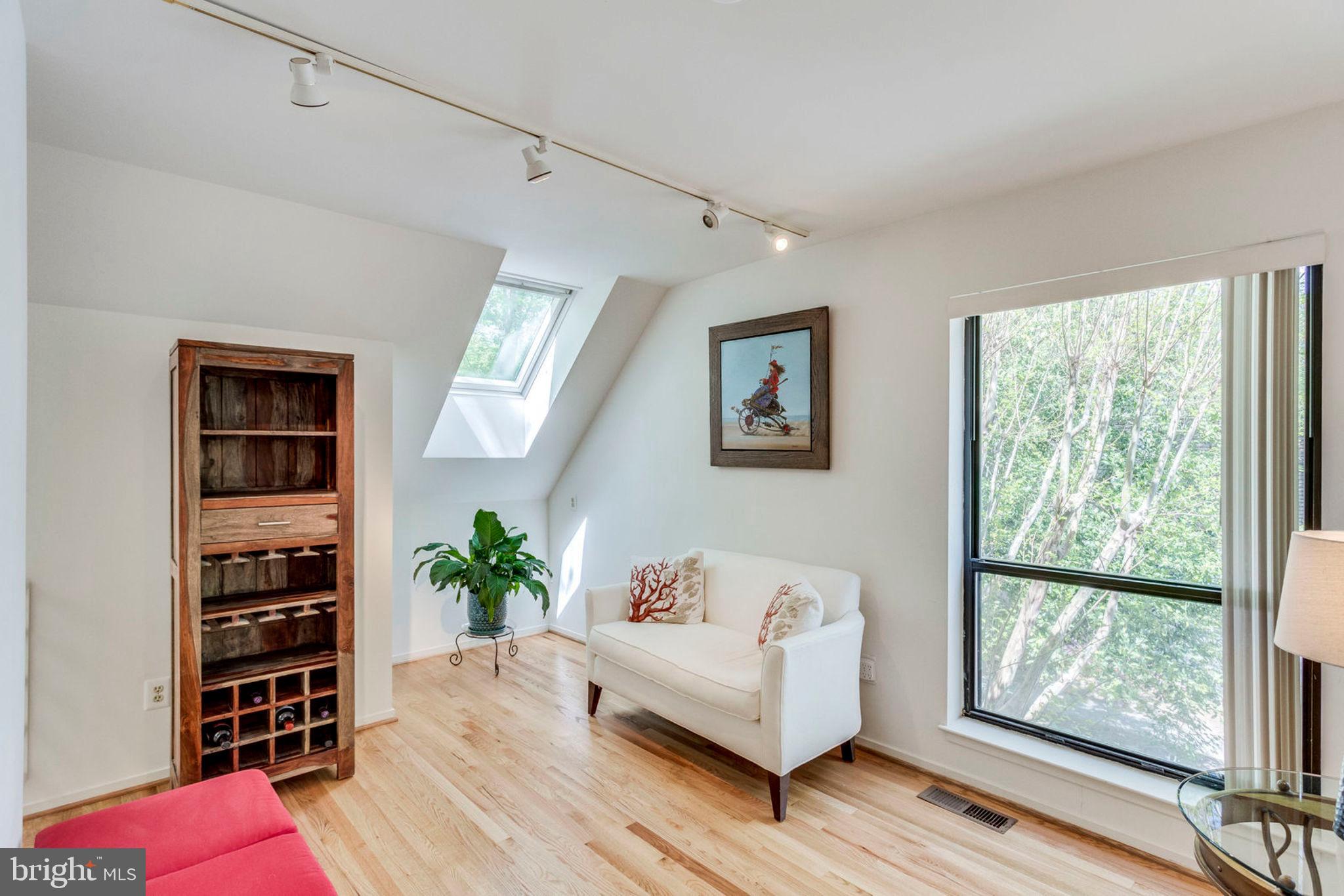 2001 Turtle Pond Drive Reston, VA 20191 - Photo 31 of 79 Gallery Image 31