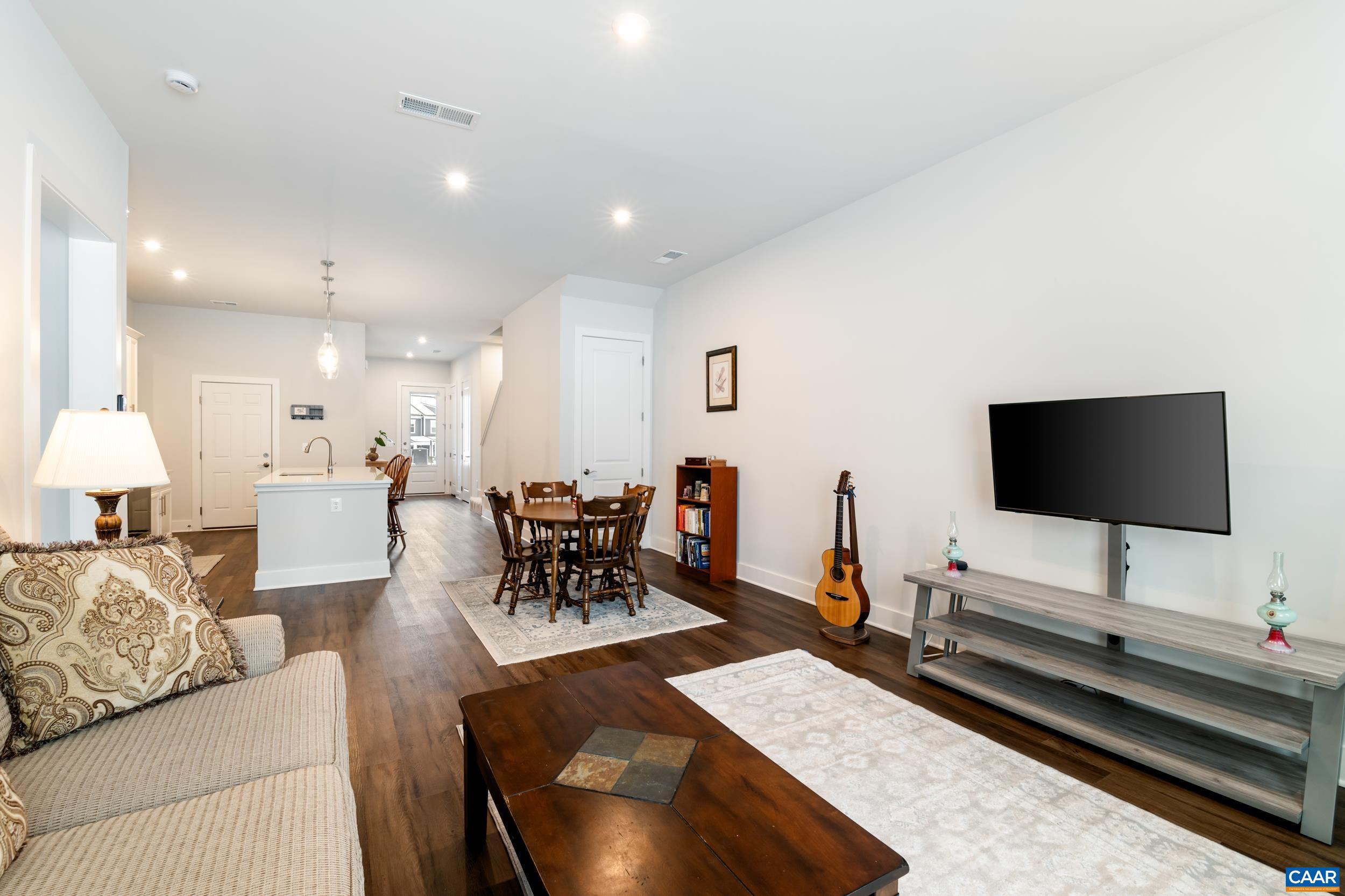 1906 Flora Court Charlottesville, VA 22911 - Photo 12 of 46 Main Floor