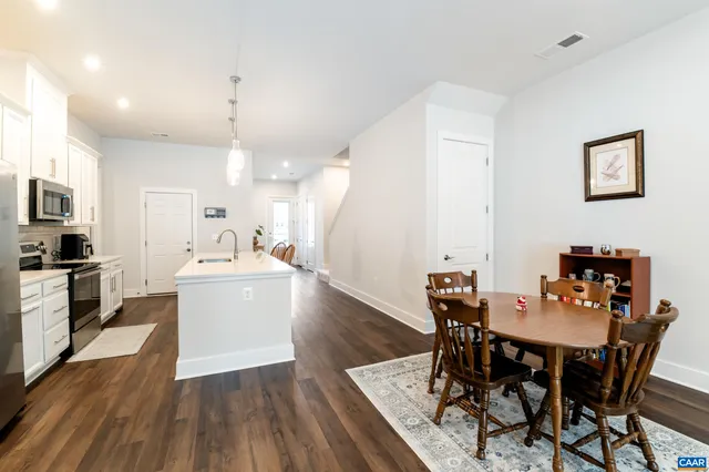 $549,900 | 1906 Flora Court, Charlottesville, VA 22911