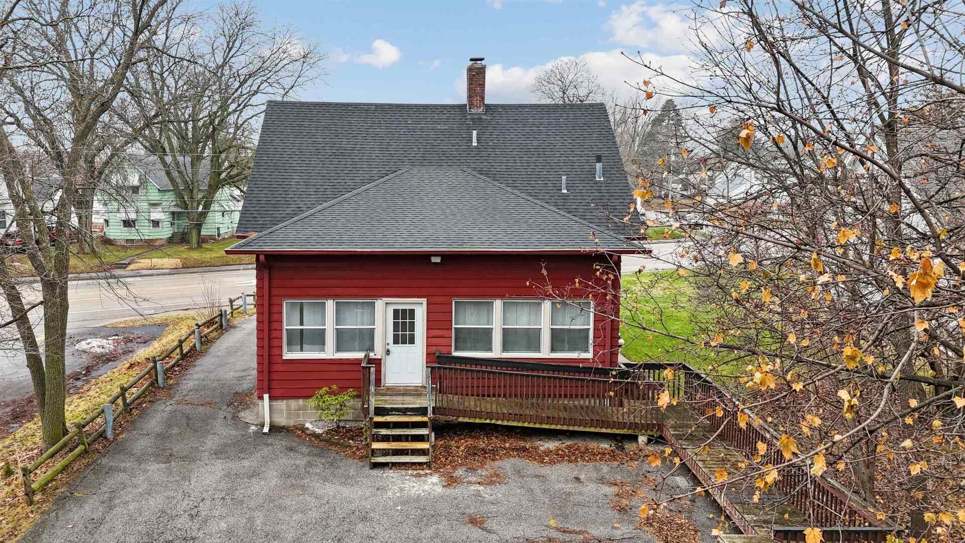 2828 16th Street Moline, IL 61265 - Photo 26 of 39 a front view of a house with a yard