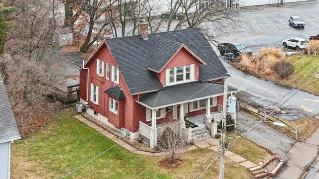 $119,900 | 2828 16th Street, Moline, IL 61265