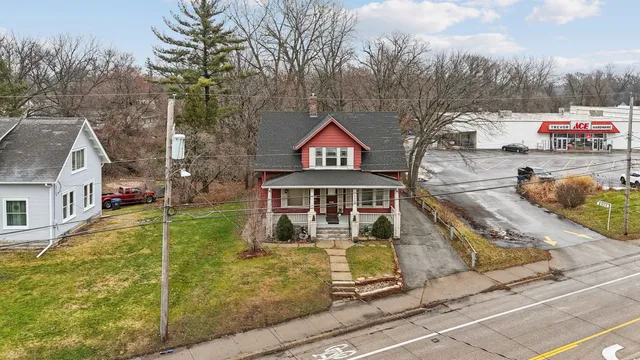 $119,900 | 2828 16th Street, Moline, IL 61265