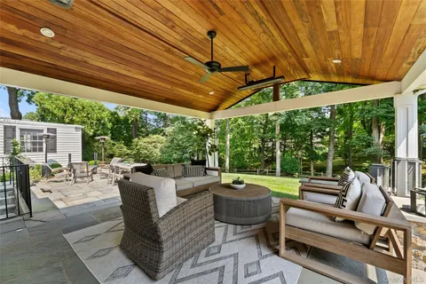 $2,495,000 | 202 Rock Creek Lane, Scarsdale, NY 10583