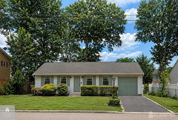 $450,000 | 240 Central Avenue, Piscataway, NJ 08854