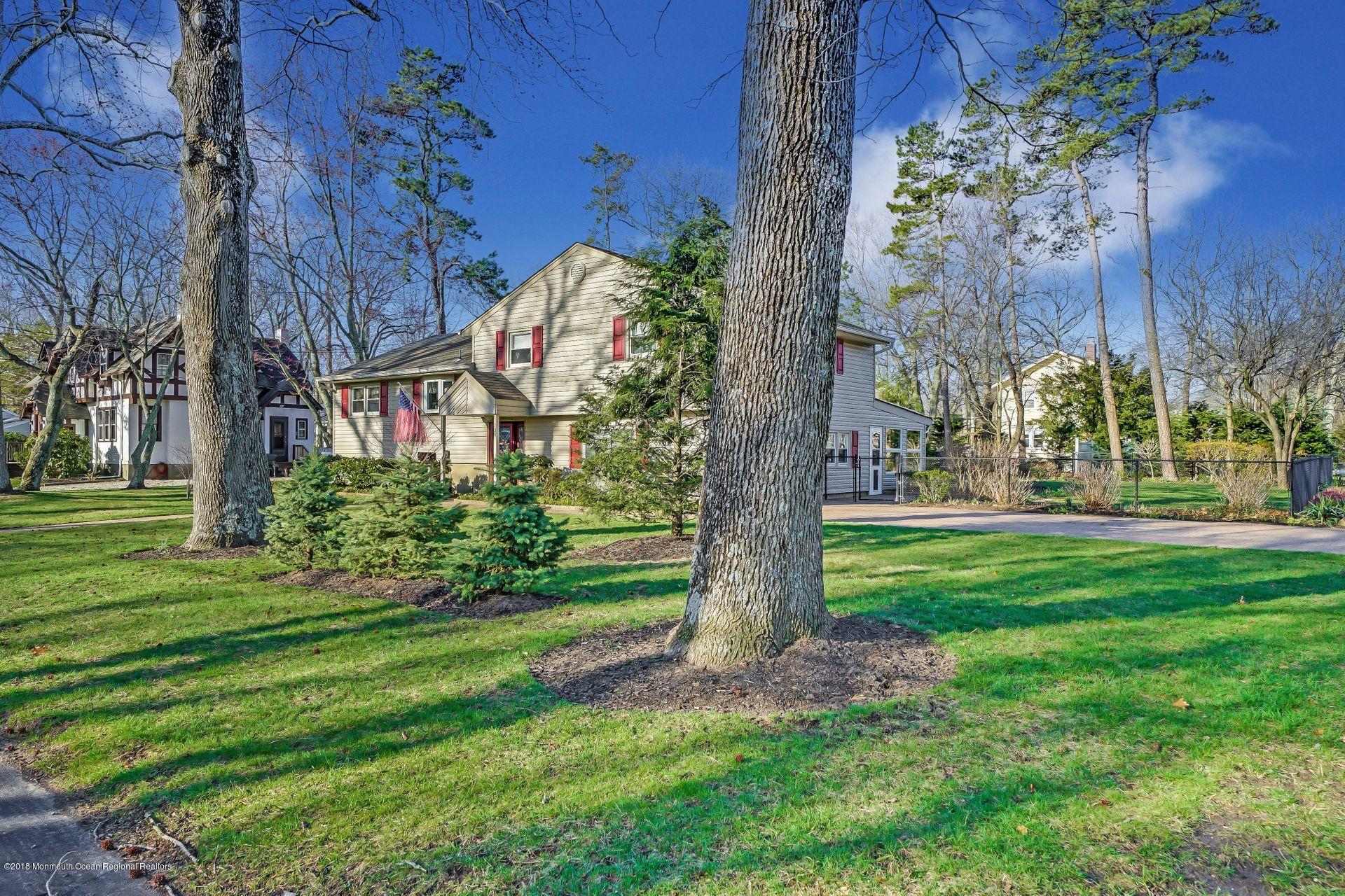230 Pinecrest Road Oakhurst, NJ 07755 - Photo 3 of 32 8