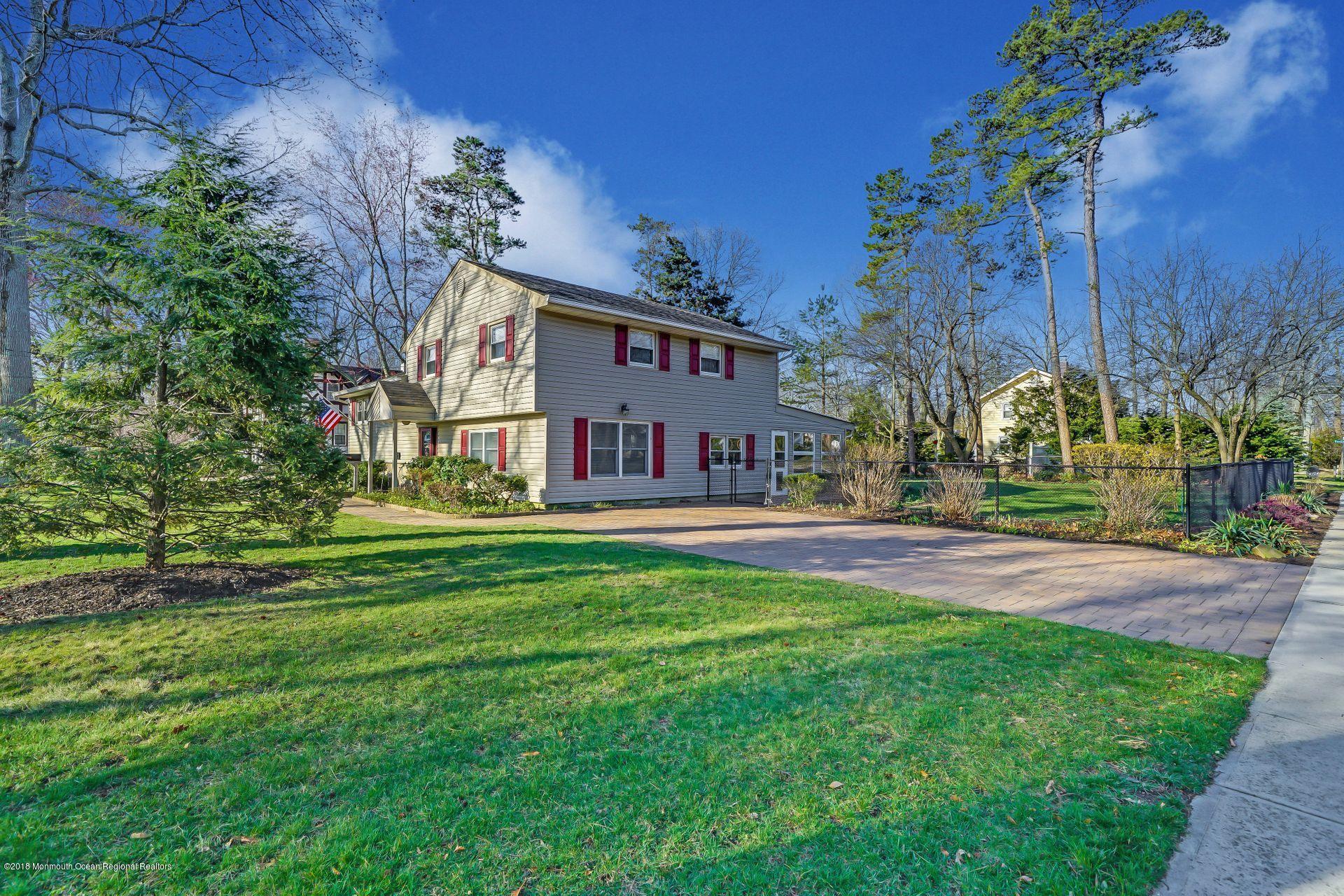 230 Pinecrest Road Oakhurst, NJ 07755 - Photo 4 of 32 9