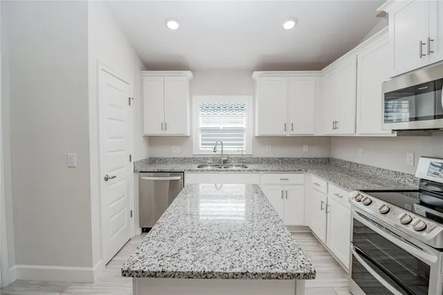 $2,850 | 4903 Vue Delac Pass, Auburndale, FL 33823