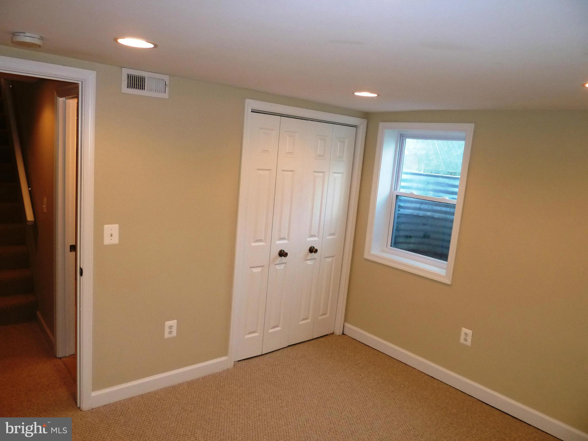 2207 Dexter Avenue Silver Spring, MD 20902 - Photo 20 of 23 Legal basement bdrm w/ 2 windows + closet