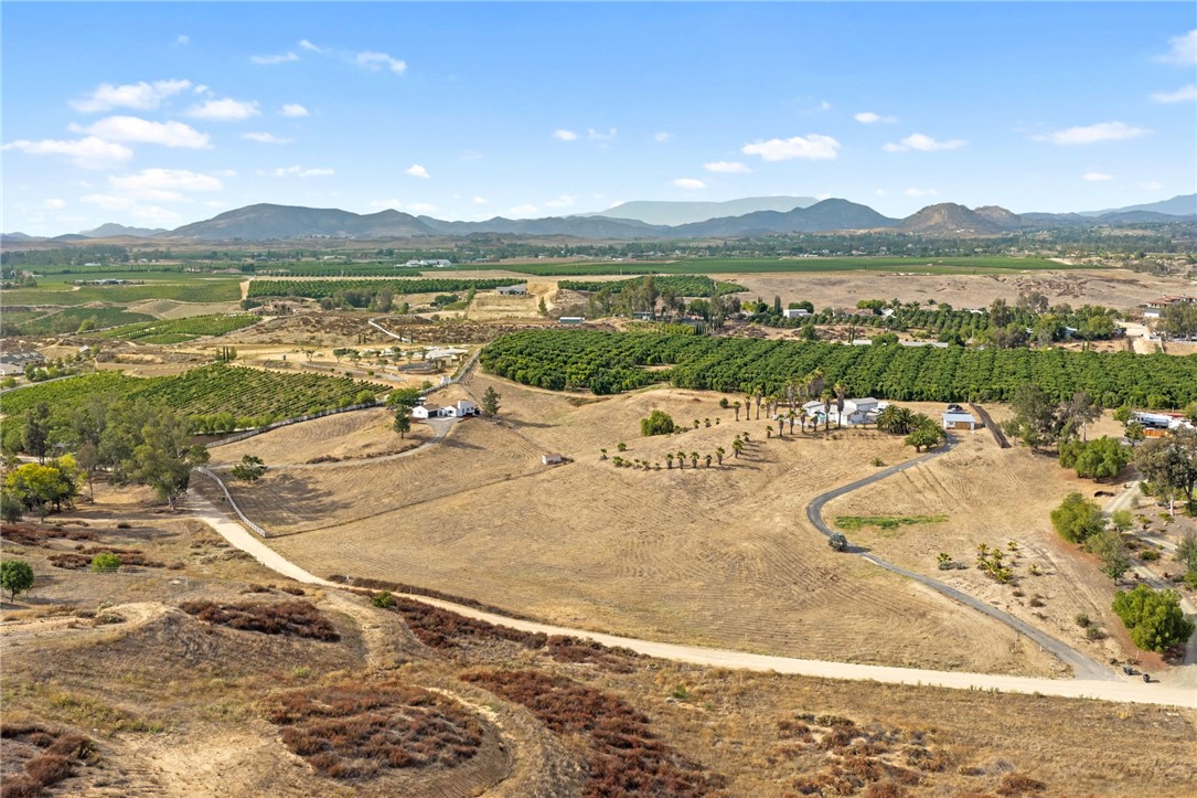 40752 Los Amantes Road Temecula, CA 92592 - Photo 59 of 64