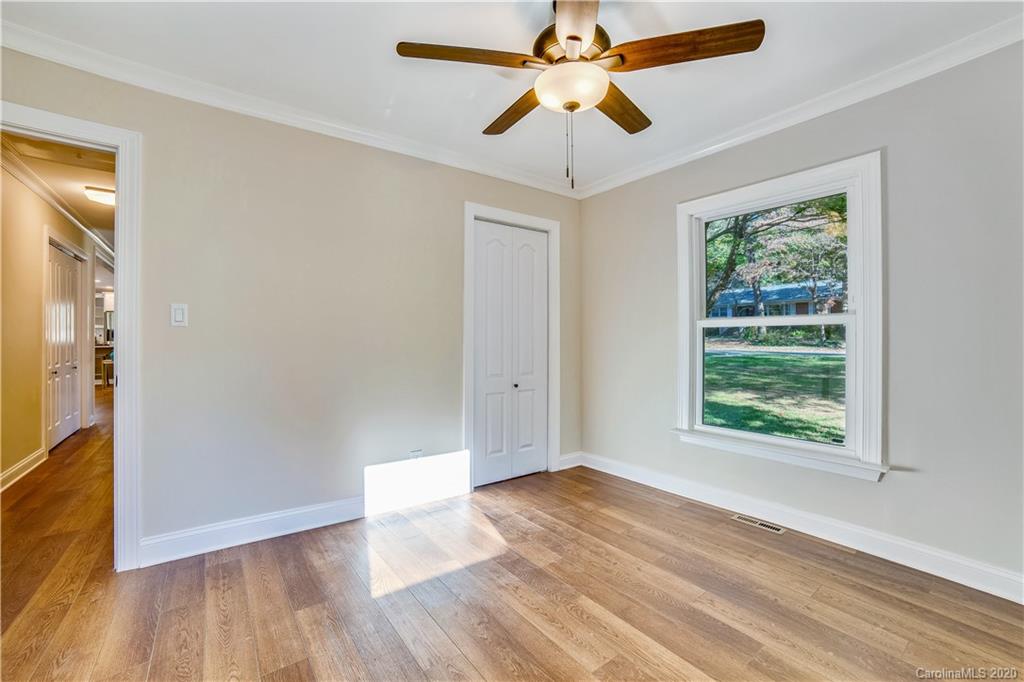 3555 Woodleaf Road Charlotte, NC 28205 - Photo 25 of 33
