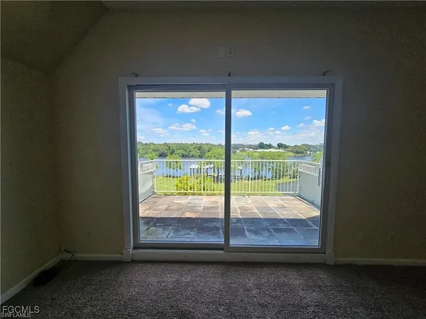 $3,200 | 4942 Fort Denaud Road, Fort Denaud, FL 33935