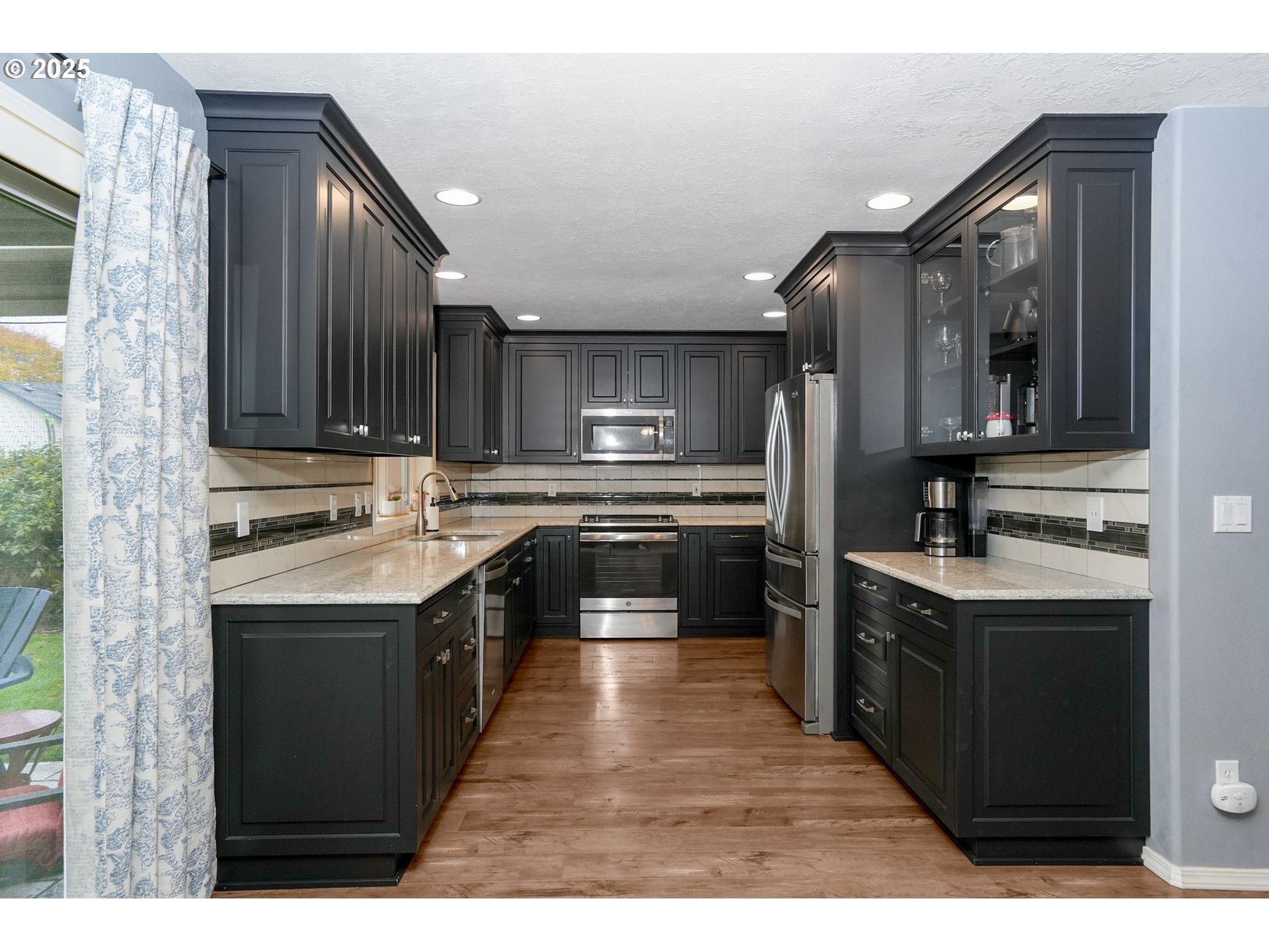 2000 Cougar Avenue Southwest Albany, OR 97321 - Photo 8 of 44