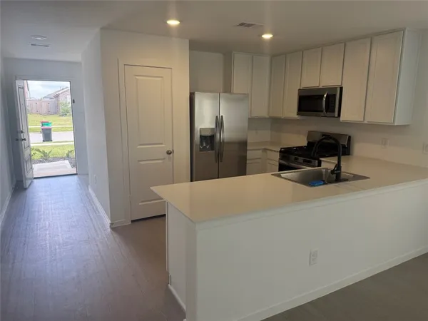 $2,300 | 29023 Pearl Barley Way, Hockley, TX 77447