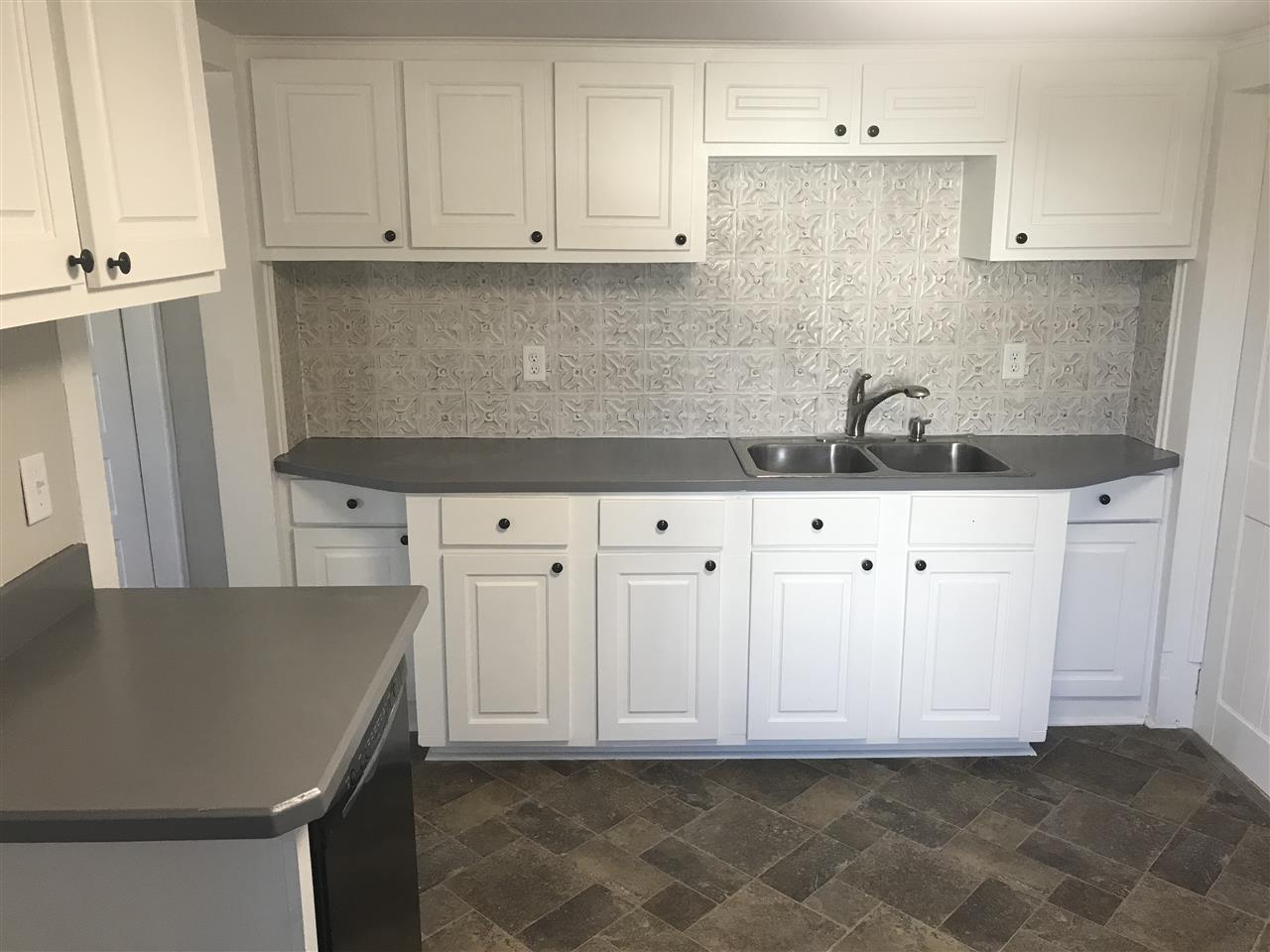 6 Jackson Street Liberty, SC 29657 - Photo 4 of 16 Kitchen