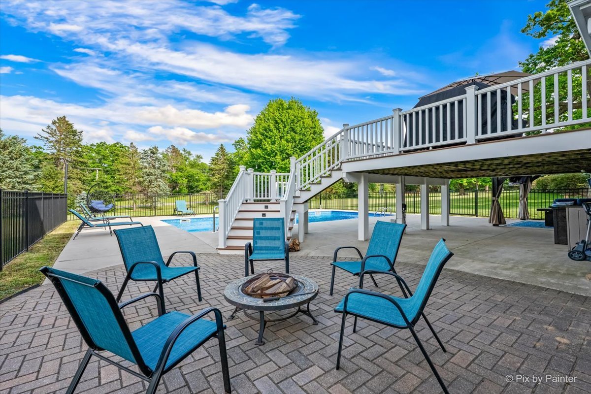 7104 Dove Way Cary, IL 60013 - Photo 59 of 82 a view of a chairs and table in patio