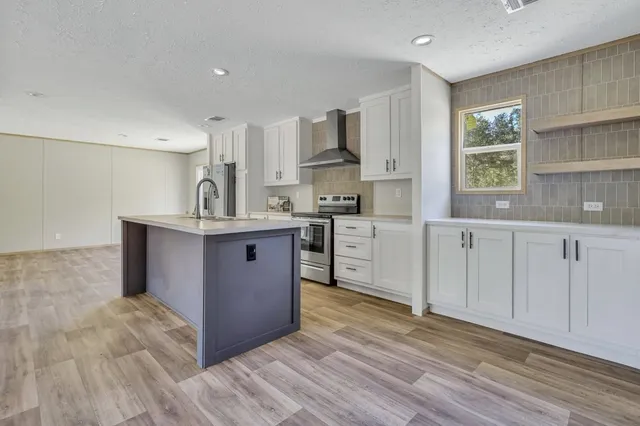 $199,000 | 128 Three C Road, Jesup, GA 31545