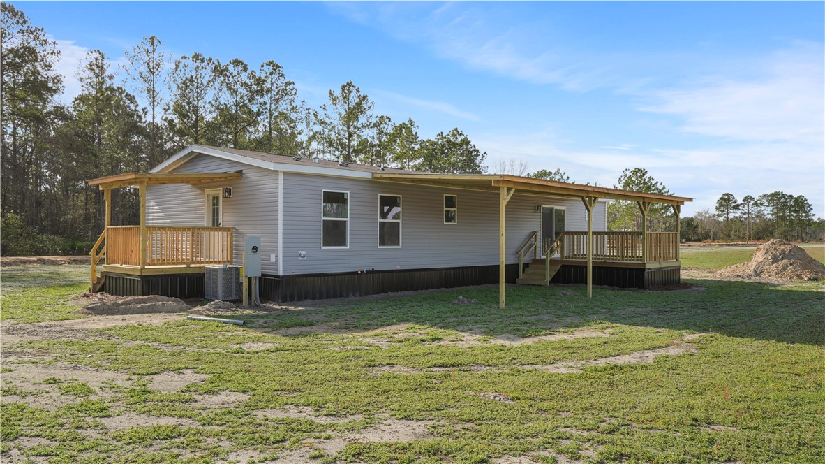 128 Three C Road Jesup, GA 31545 - Photo 2 of 29