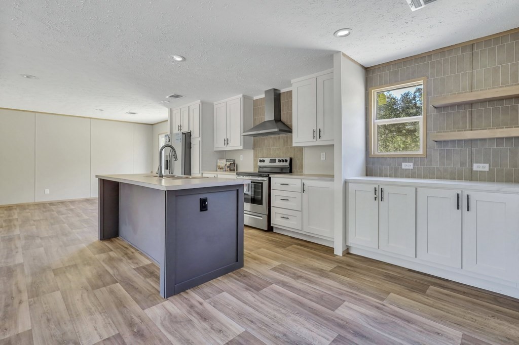 128 Three C Road Jesup, GA 31545 - Photo 4 of 29