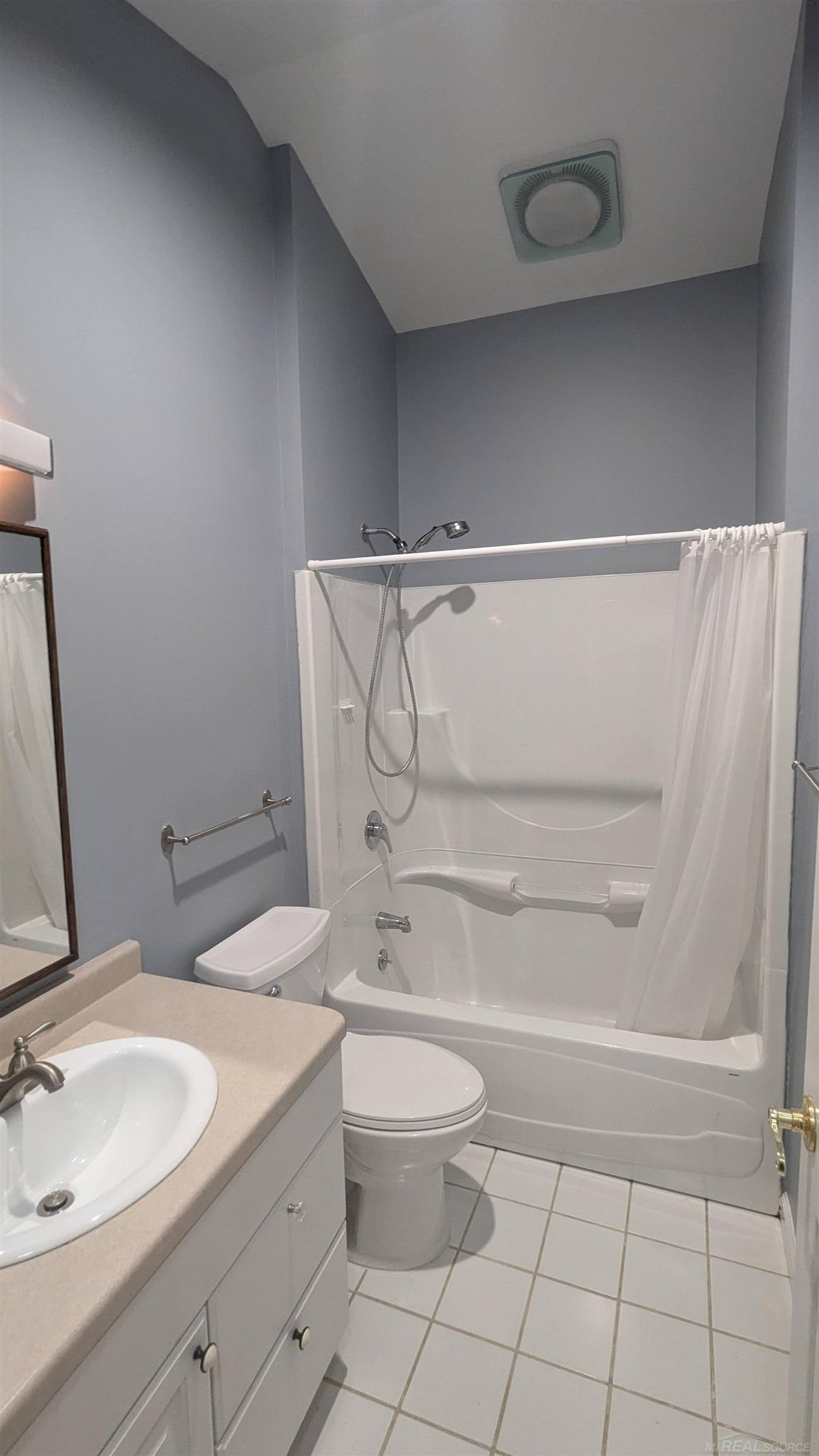 345 Hillview Street Rochester Hills, MI 48306 - Photo 10 of 28